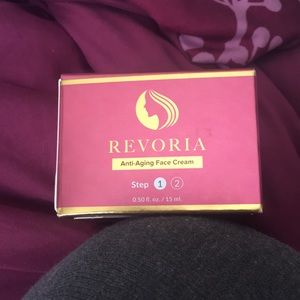 Revoria Anti-Aging Face Cream